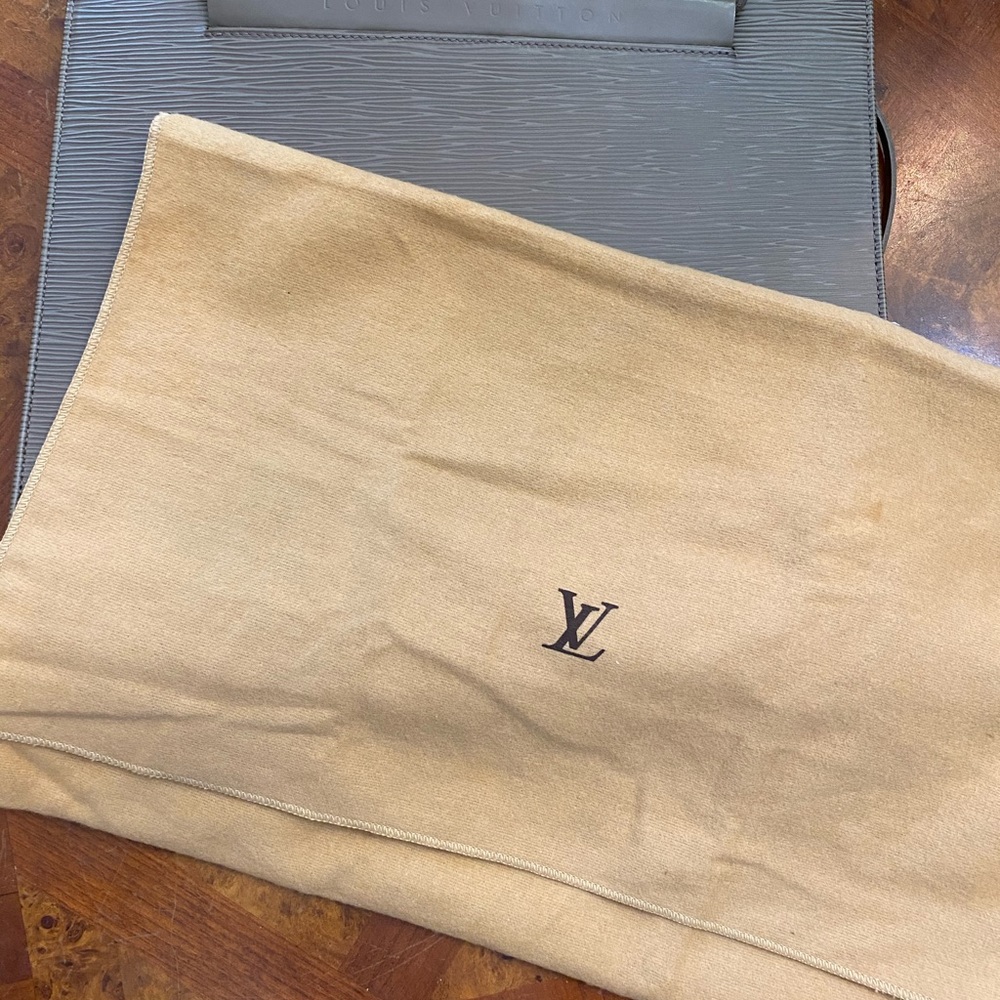 Louis Vuitton Saint Tropez bag